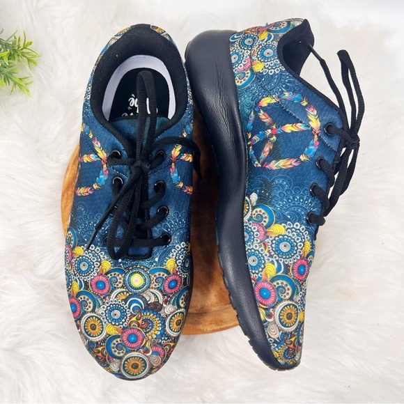 Yes We Vibe Shoes - Yes We Vibe Peace and Mandala Feathers design Lightweight Vegan sneakers 8